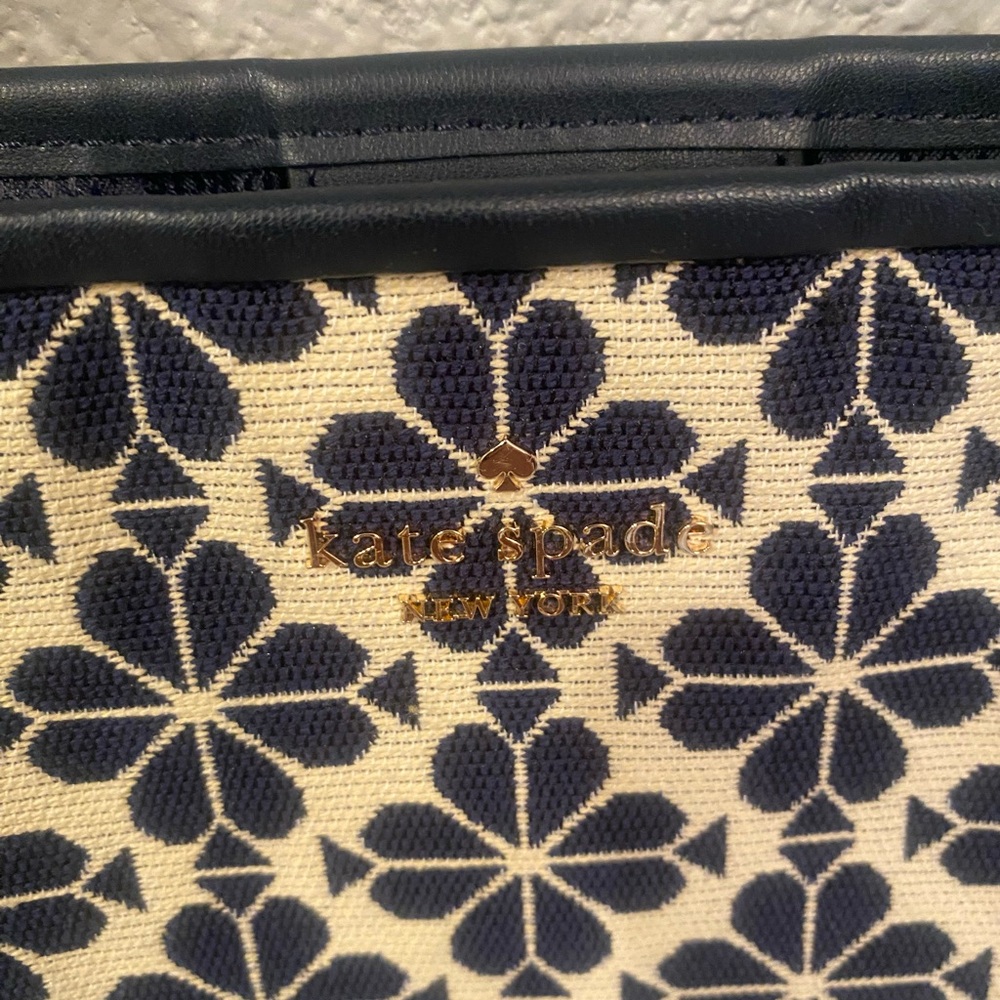 Kate Spade Navy and Cream Tote Bag - Picture 2 of 4
